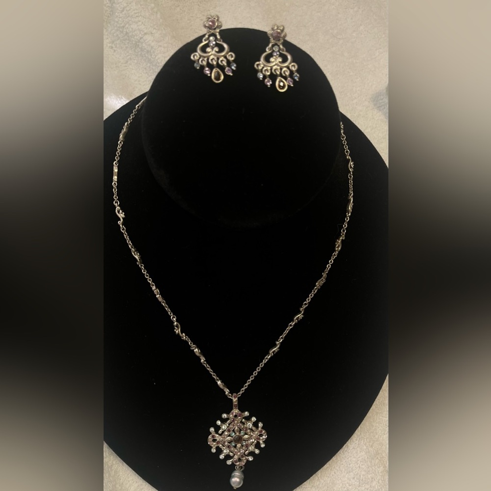 Elegant Silver Necklace and Earring Set